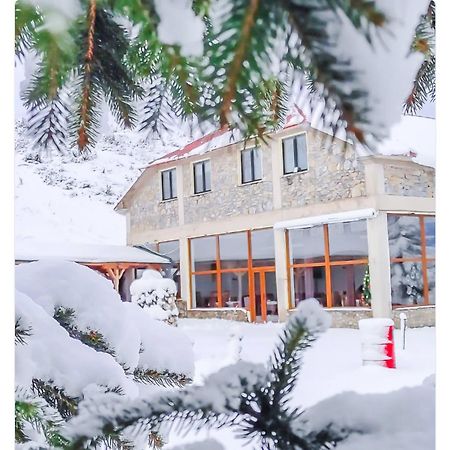 Victorian Heights Hotel Popova Shapka ภายนอก รูปภาพ